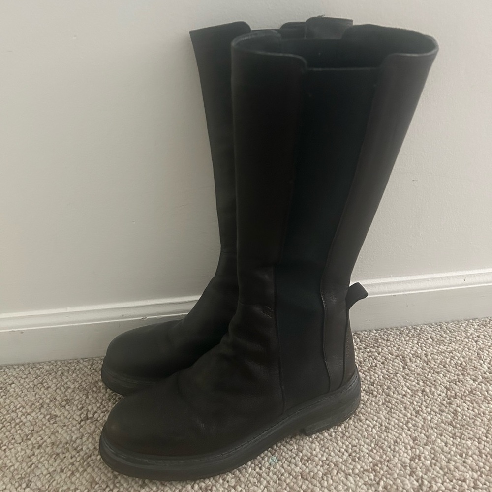 Emanuele Crasto Made In Italy Tall Black Leather Calf Length Boots EU Size 39